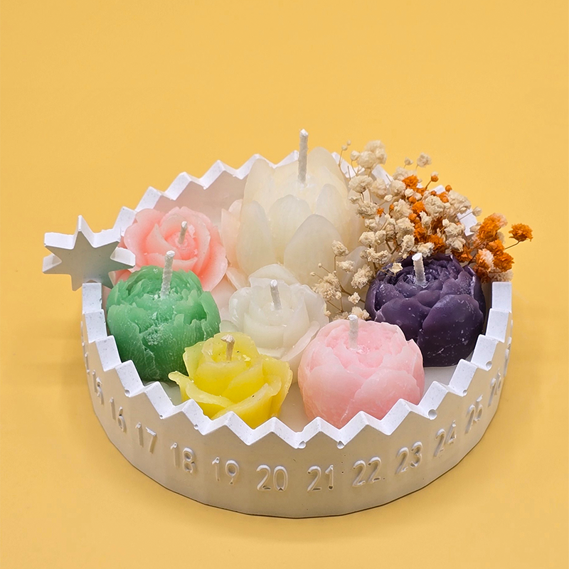 Blooming Candle Calendar